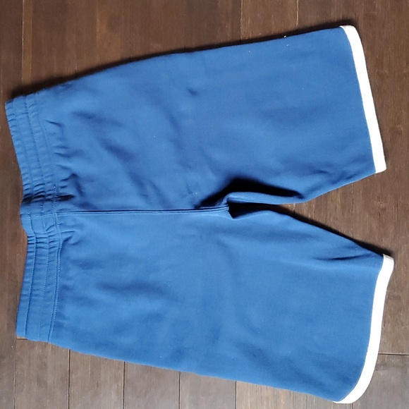 Duke University Shorts - Picture 3 of 4